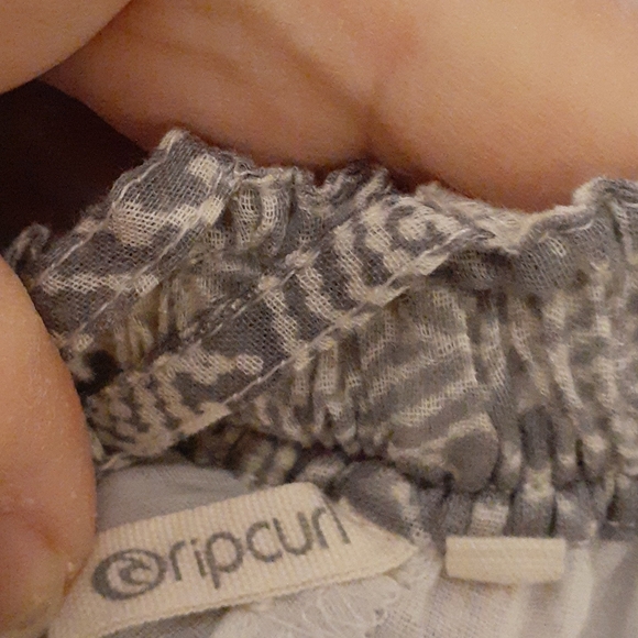 Size L rip curl strapless sundress - Picture 8 of 9